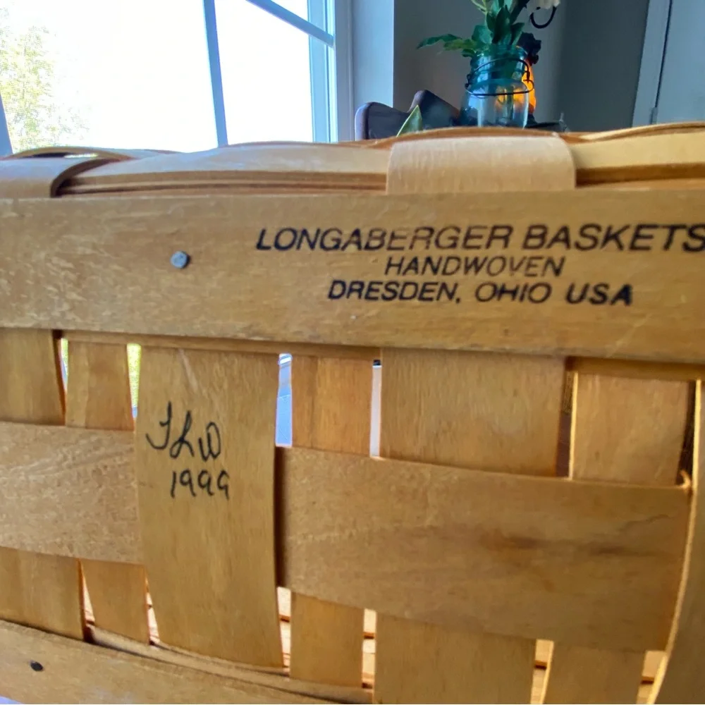Longaberger Bread Basket Elegant Brown Woven Basket Large Circa 1999